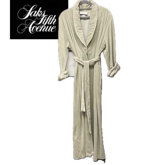 EUC vintage Diamond Tea for Saks Fifth Avenue velour robe. Seagrass. Size Medium - Picture 1 of 9
